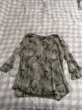 new directions Olive and White Palm-Print V-Neck Blouse